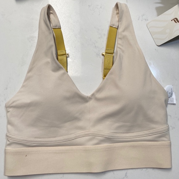 Fabletics Other - Cream fabletics sports bra